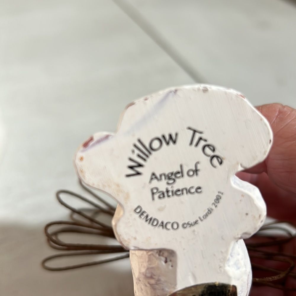 Willow Tree Heart Angels - Picture 4 of 5